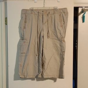 Lane Bryant Capri NWOT